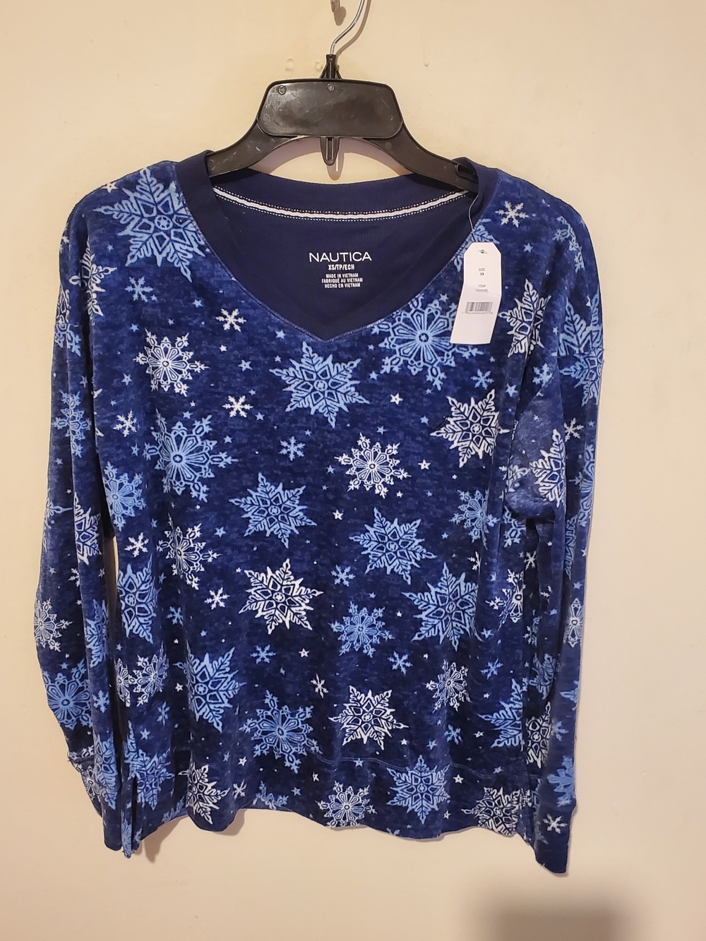 Nautica Blue Snowflake V-Neck Pajama Top